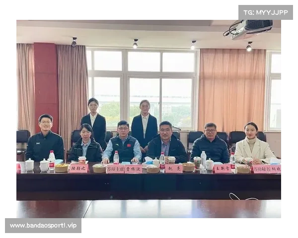 汪顺博士论文开题引发热议 研究成果已广泛应用于游泳训练实践 汪顺博士论文开题引发热议 研究成果已广泛应用于游泳训练实践