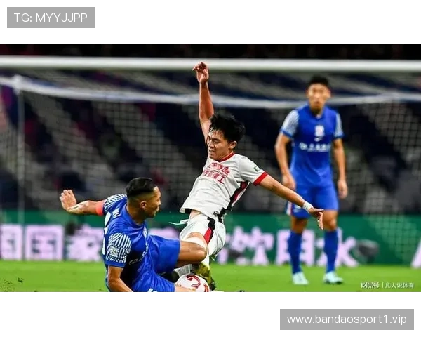 斯卢茨基盛赞杨泽翔成战澳洲比赛中国队中表现最亮眼球员之一者也 斯卢茨基盛赞杨泽翔成战澳洲比赛中国队中表现最亮眼球员之一者也