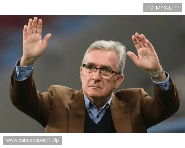 71岁伊万遭炮轰三大问题曝光功绩被质疑名记者痛斥乱象风波不断 71岁伊万遭炮轰三大问题曝光功绩被质疑名记者痛斥乱象风波不断